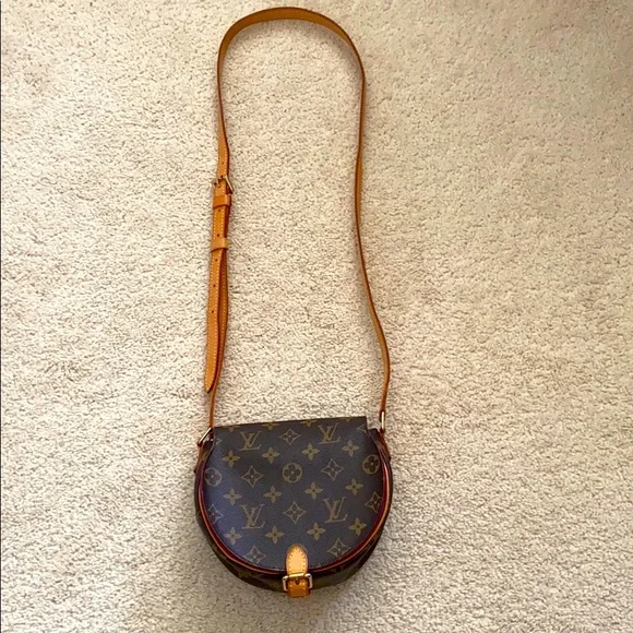 Louis Vuitton Monogram Tambourine Crossbody Bag - Picture 4 of 14